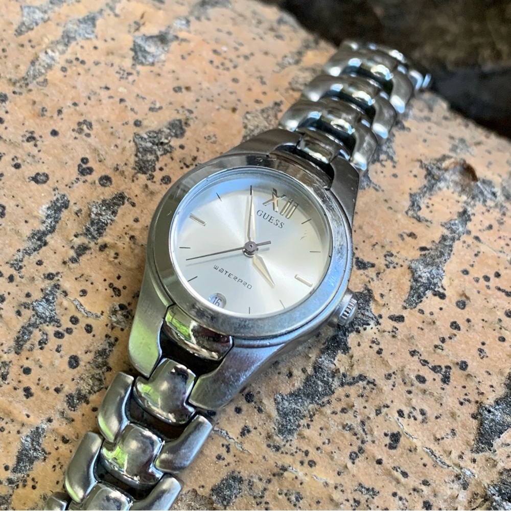 Vintage Y2K Guess Waterpro Stainless Steel Watch